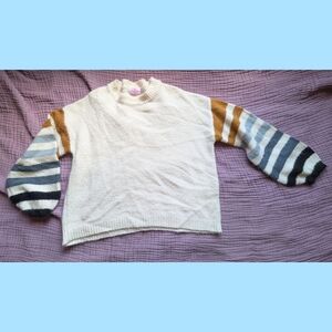 Cropped Sweater - Medium